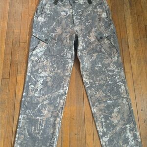 Columbia Men's hunting pants XL new with tags
